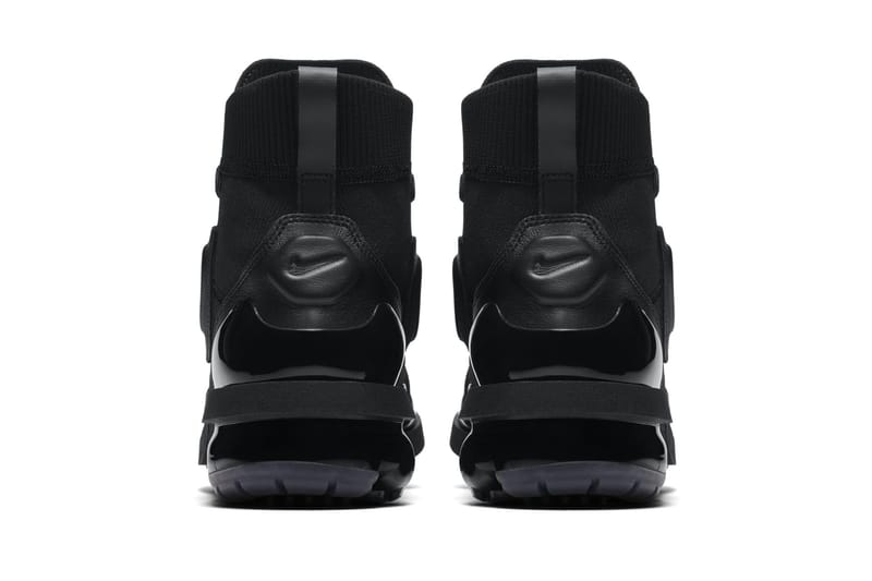 Nike vapormax light 2 black sale