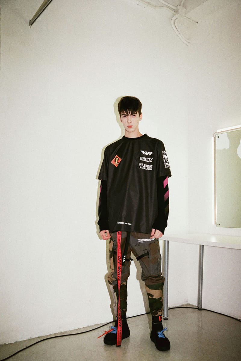 Off white reconstructed cargo on sale pants