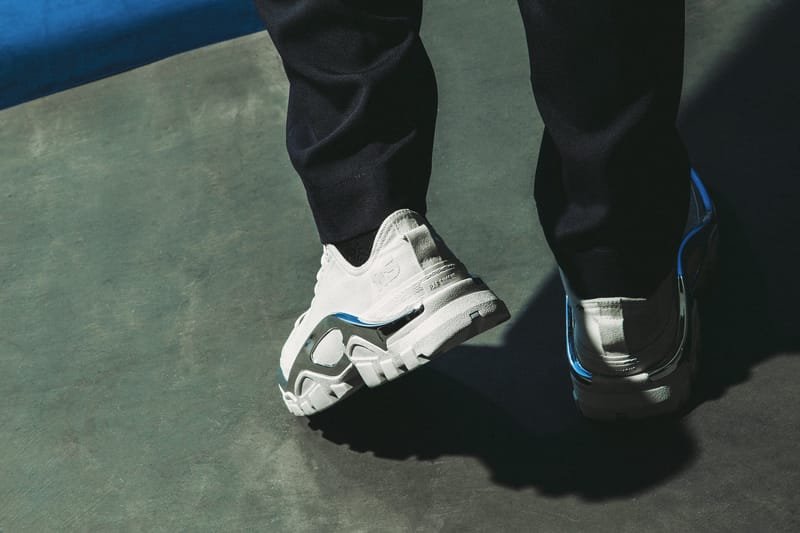 Raf simons detroit 2025 runner on feet