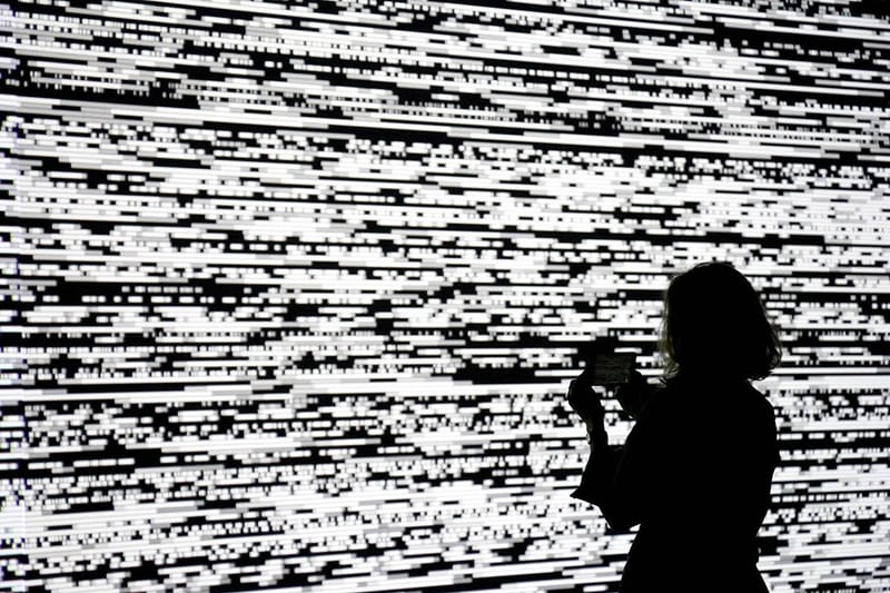 Ryoji Ikeda／continuum 洗練されたデザインアートブック continuum – Almine Rech Editions