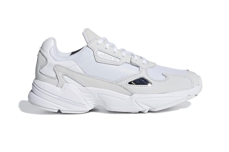 Adidas falcon outlet women's white blue