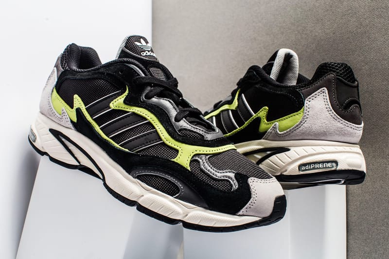 Adidas temper run black clearance glow