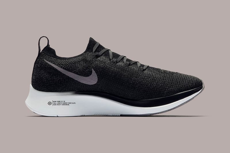 Nike epic react hotsell vs zoom fly flyknit