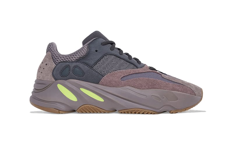 Yeezy salt best sale 700 stockx