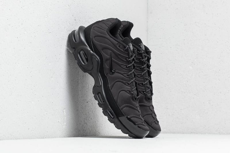 Air max plus on sale tn triple black