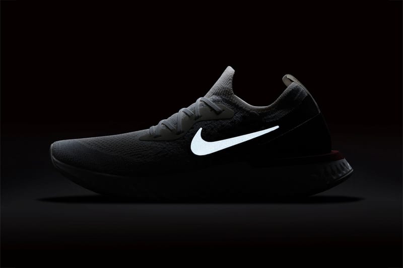 Nike epic react hot sale flyknit full black