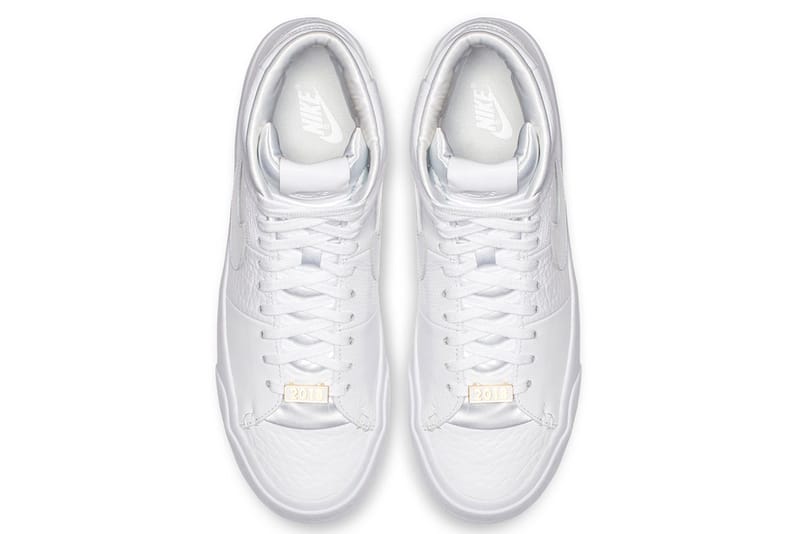 Nike blazer royal store qs triple white