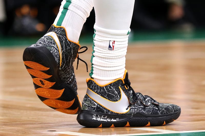 Kyrie 5 celtics shoes hotsell