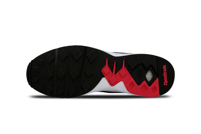 Reebok cheap pyro black