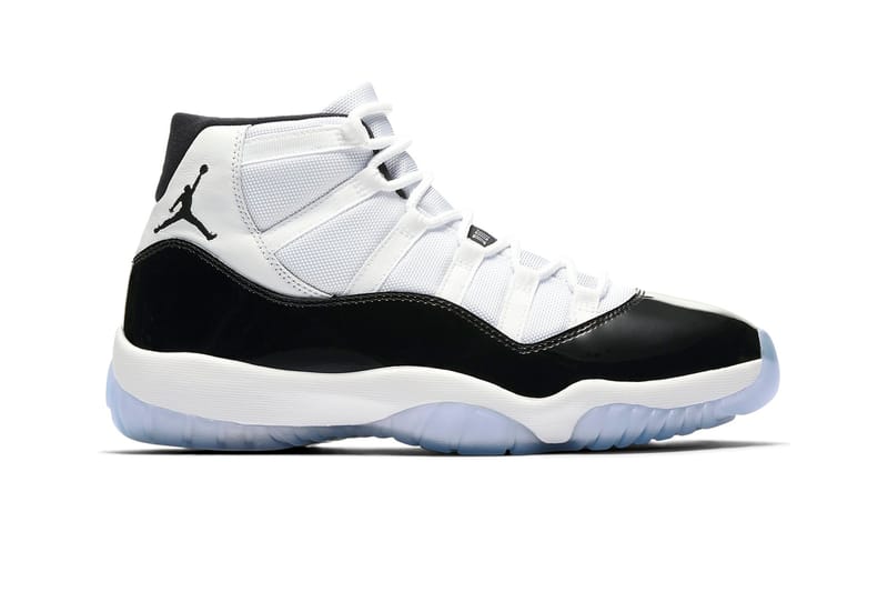 Jordan 11 concord store black and white