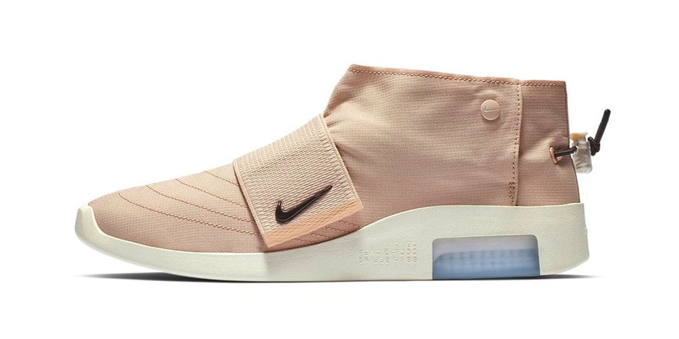 nike moccasin slippers