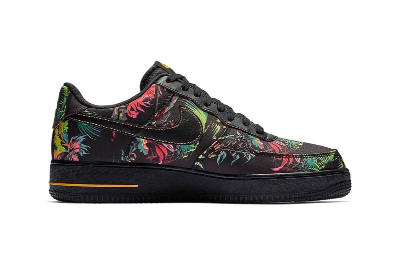 Nike air sale force black floral