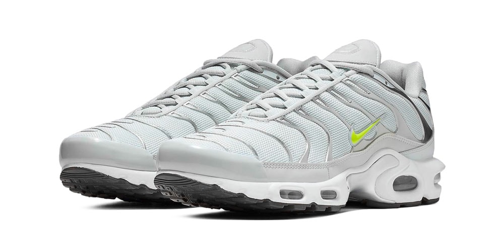 nike air max plus premium volt