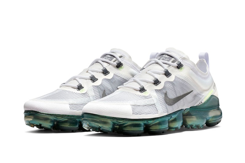 nike vapormax white lime green