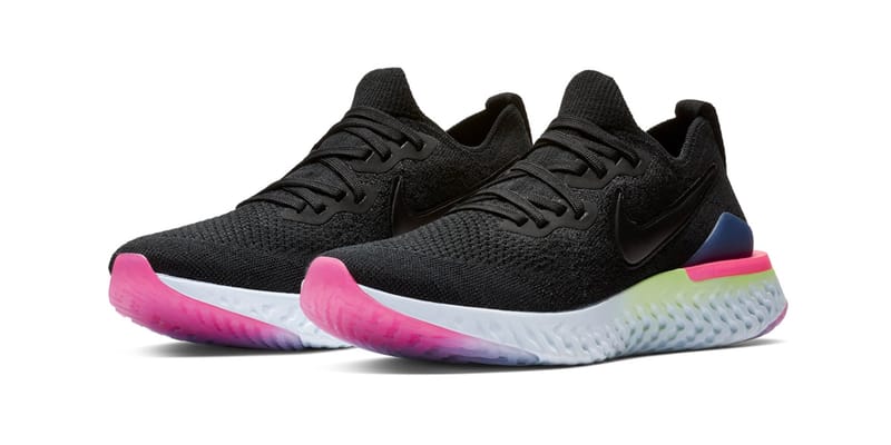 Nike epic react outlet flyknit 2 black pink