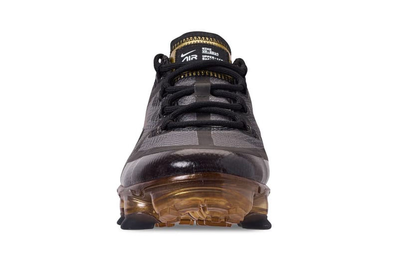 Nike vapormax sale black gold