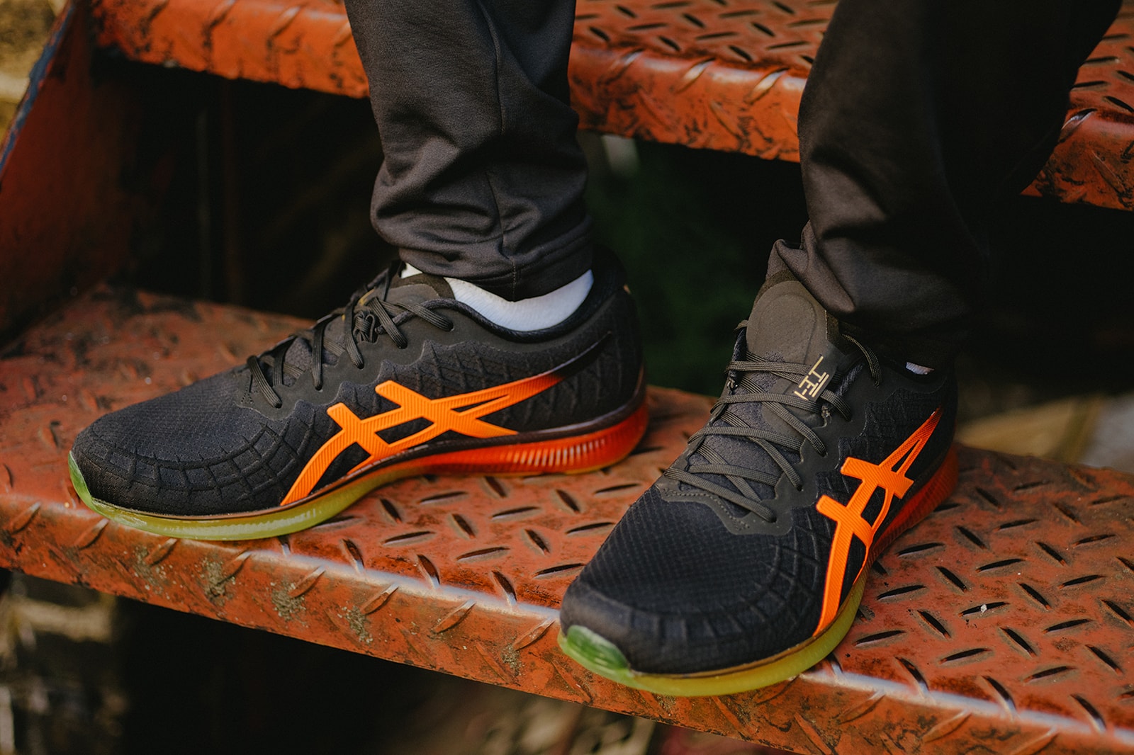 asics gel quantum infinity white