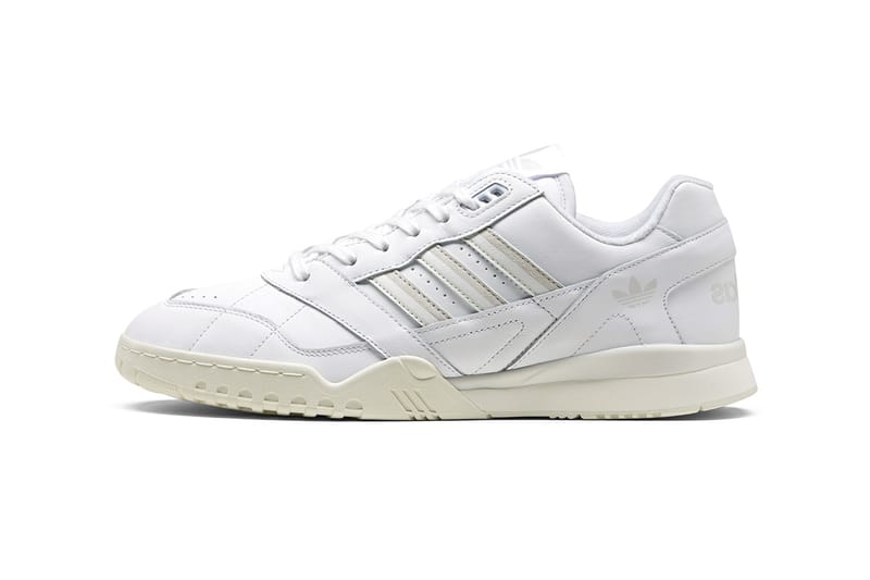 Adidas originals sc premiere trainers in white deals with blue heel tab