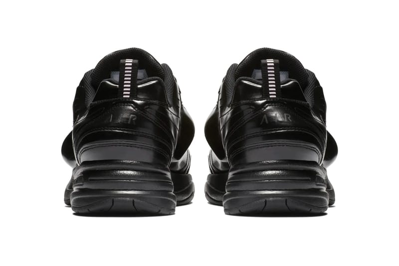 Nike air monarch 2024 iv triple black