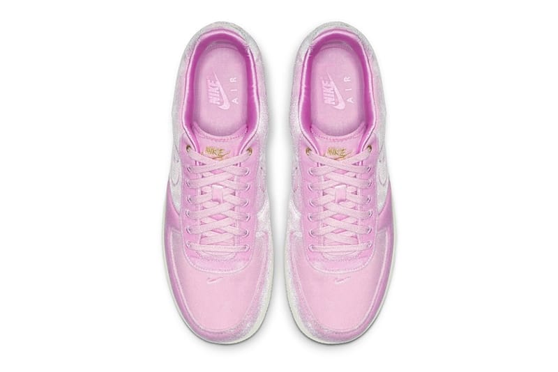 Nike air force 1 pink outlet velvet