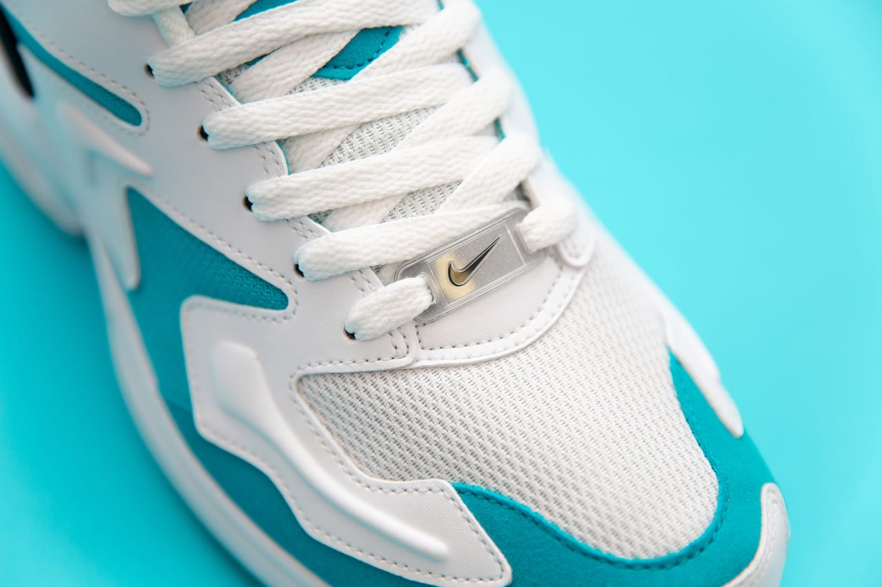 Nike Air Max2 Light OG 'Blue Lagoon' Details | Hypebeast