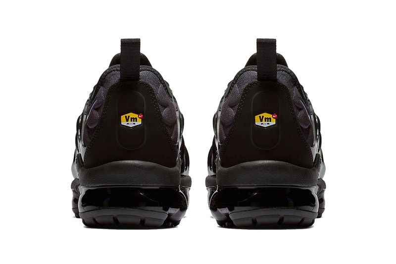 vapormax plus black aluminum