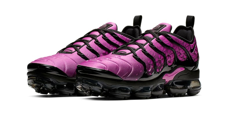 Nike vapormax plus purple and black online