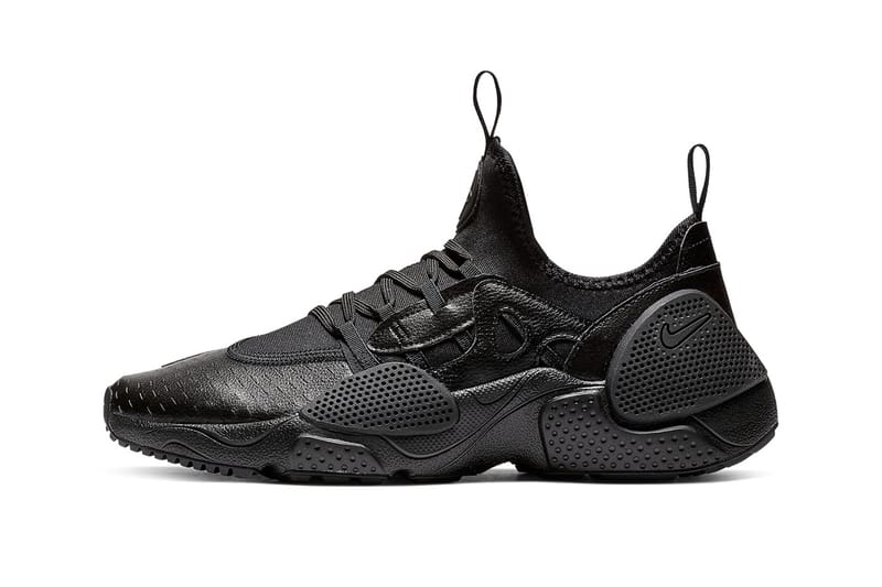 Nike store edge black