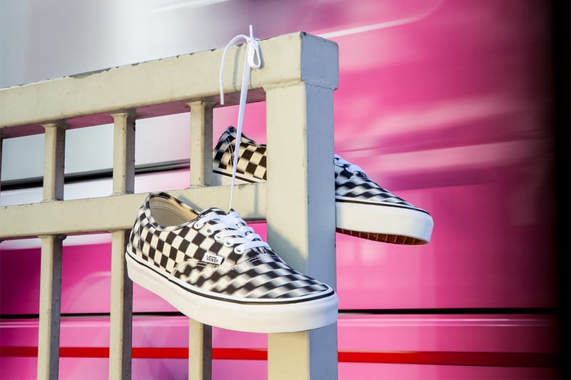 Blurred vans checkerboard hotsell