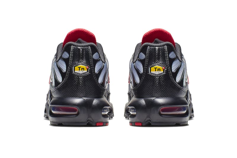 Air max plus black cheap gradient red