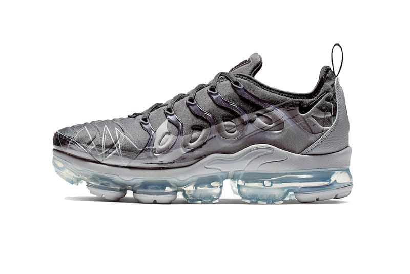 Grey black outlet vapormax plus