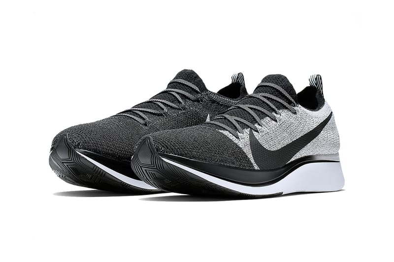 Nike zoom fly store flyknit black white