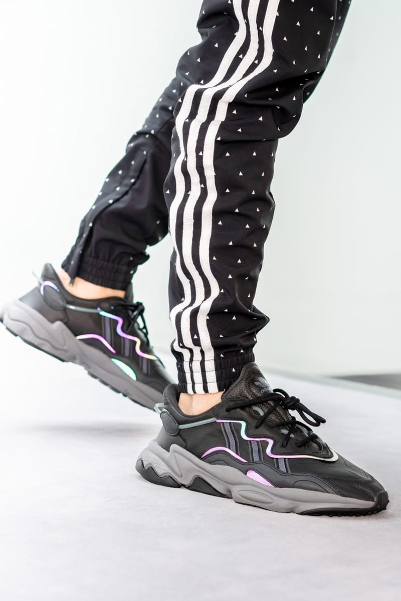 Adidas ozweego on sale 2019 on feet