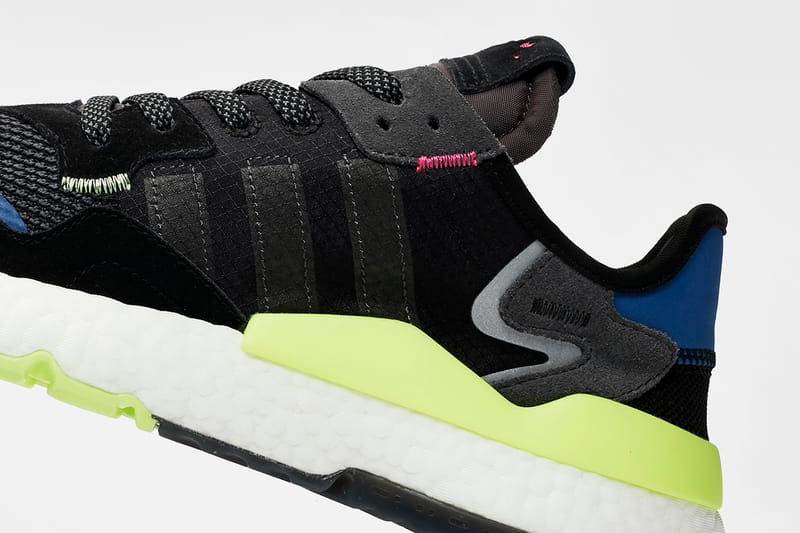 Adidas nite discount jogger black yellow