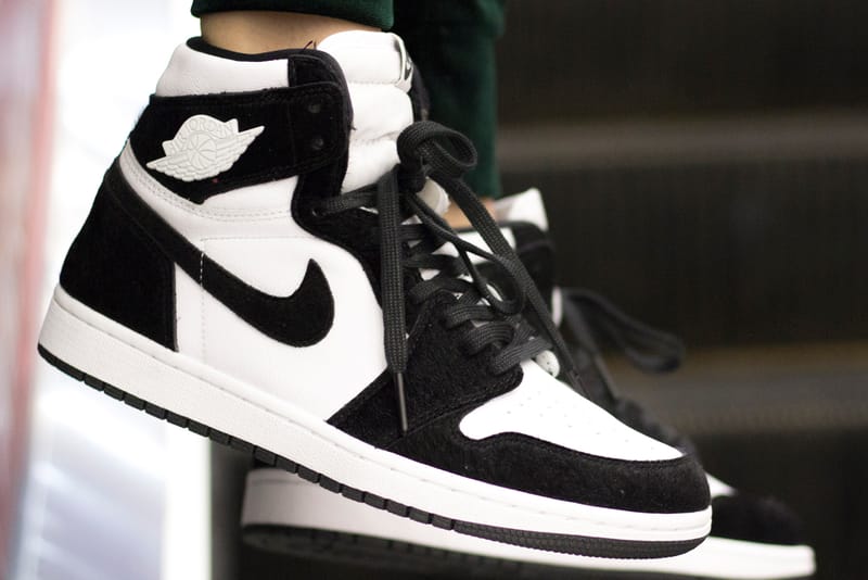 White and black jordans on sale retro