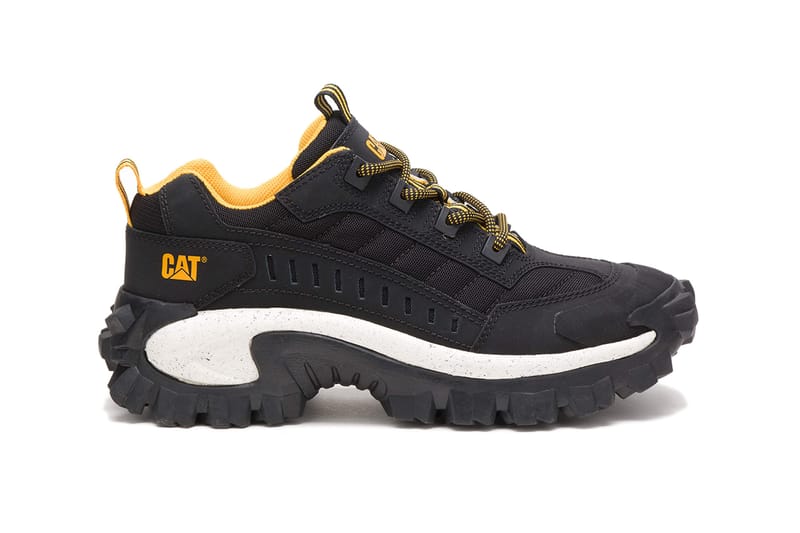 Cat footwear shop returns