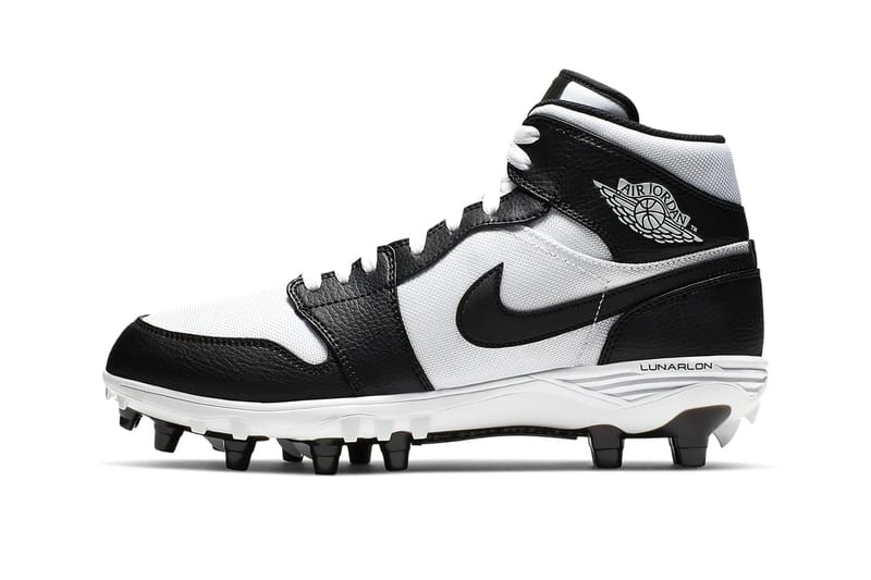 White hot sale jordan cleats