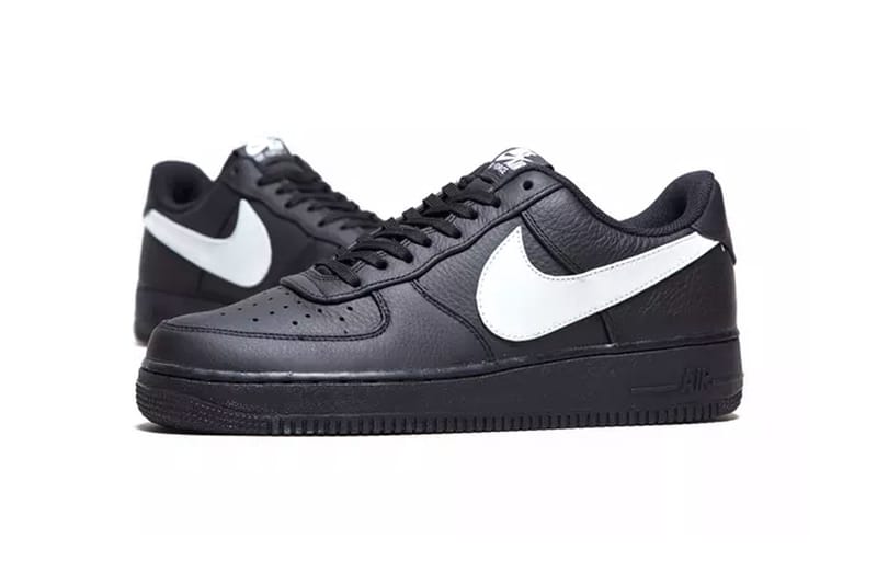 Air force 1 black with white swoosh sale