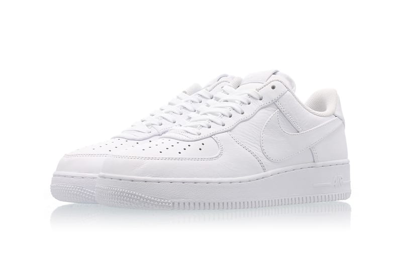 Af1 on sale oversized swoosh