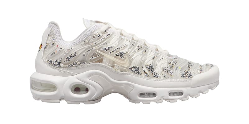 All white air hot sale max plus