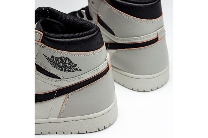 Air jordan 1 x nike cheap sb light bone