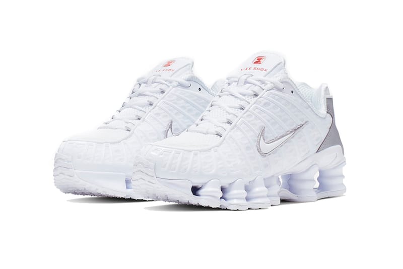 All white 2025 nike shocks