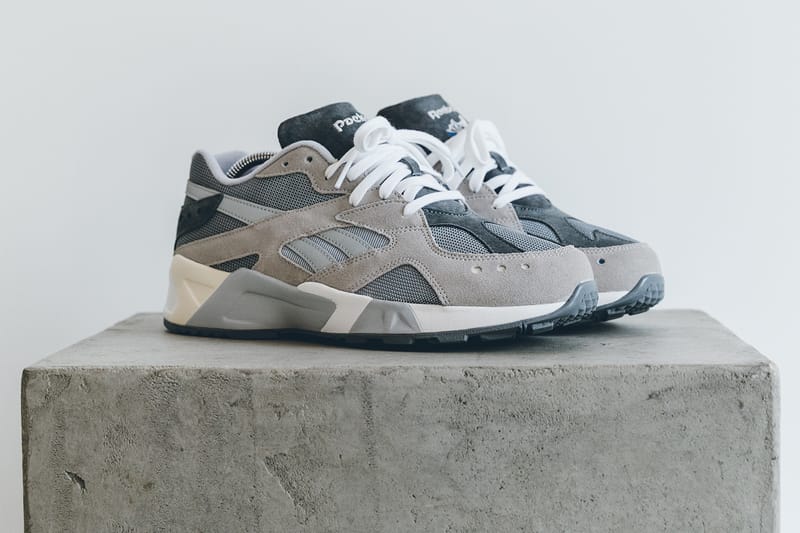 Reebok store aztrek silver