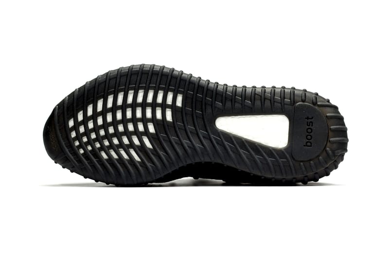 All black hotsell yeezy womens