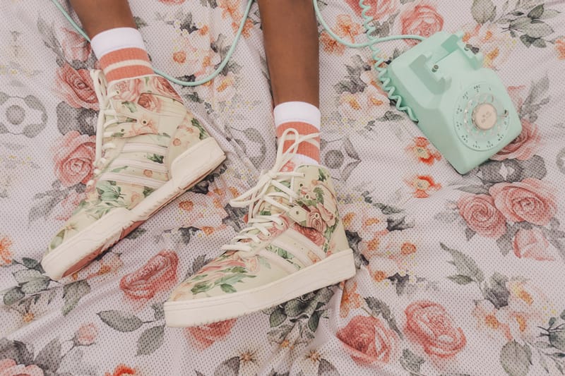 Floral high 2024 top sneakers adidas