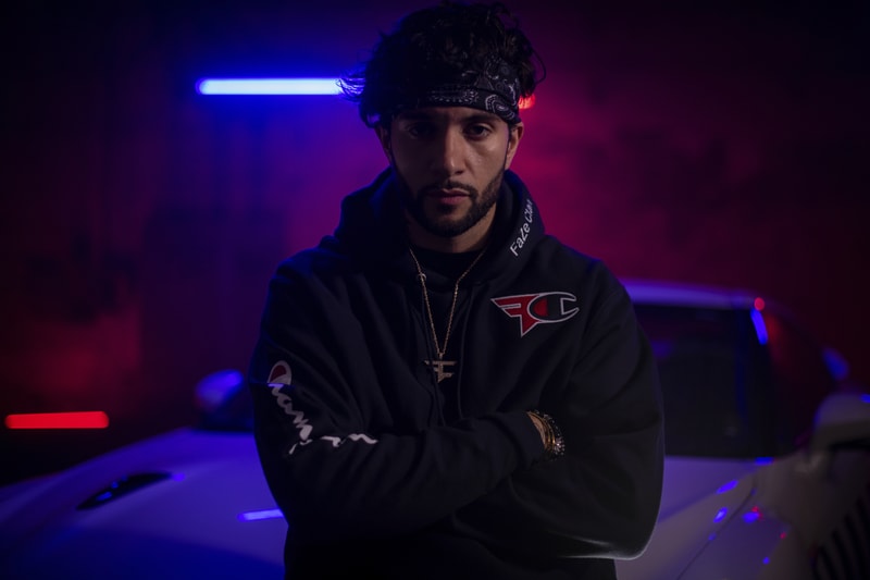 Faze clan champion on sale hoodie