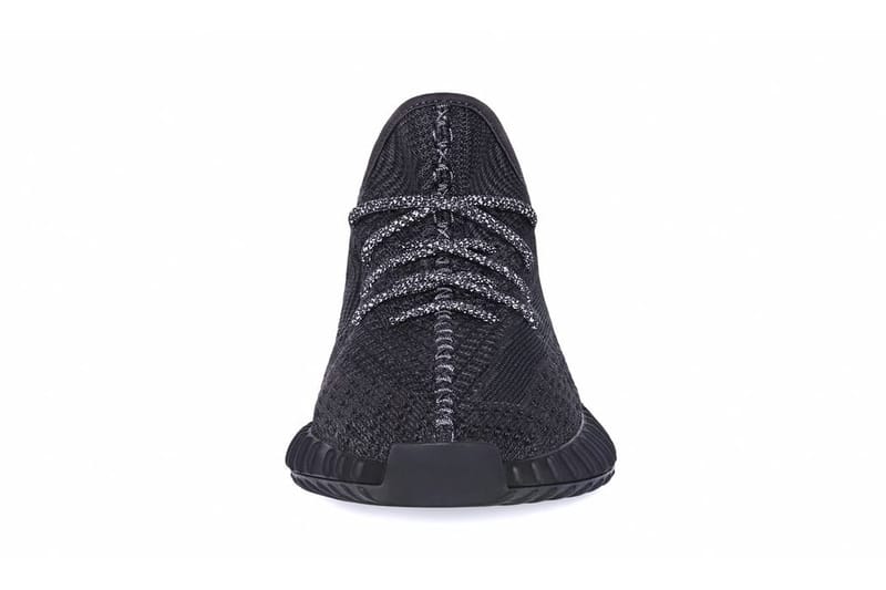 Solid on sale black yeezys