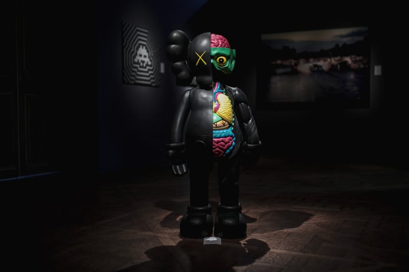 未開封　美品　hypebeast magazine kaws KAWS Hypebeast Issue 16 The Projection Magazine White - US