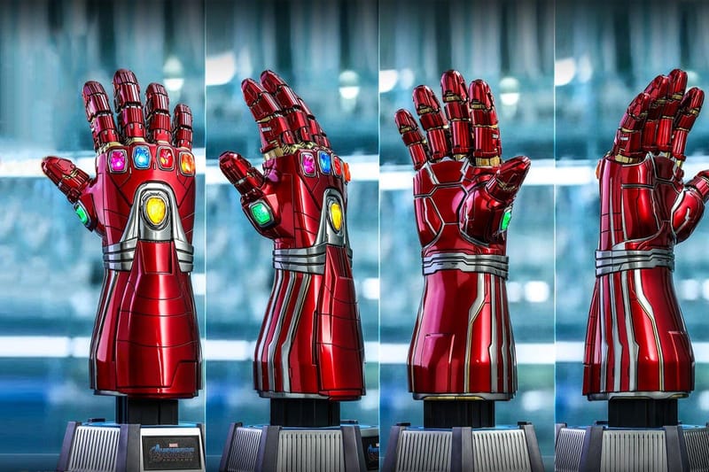 Iron man gauntlet cheap hot toys