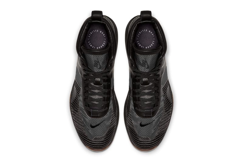 Lebron icon black hotsell